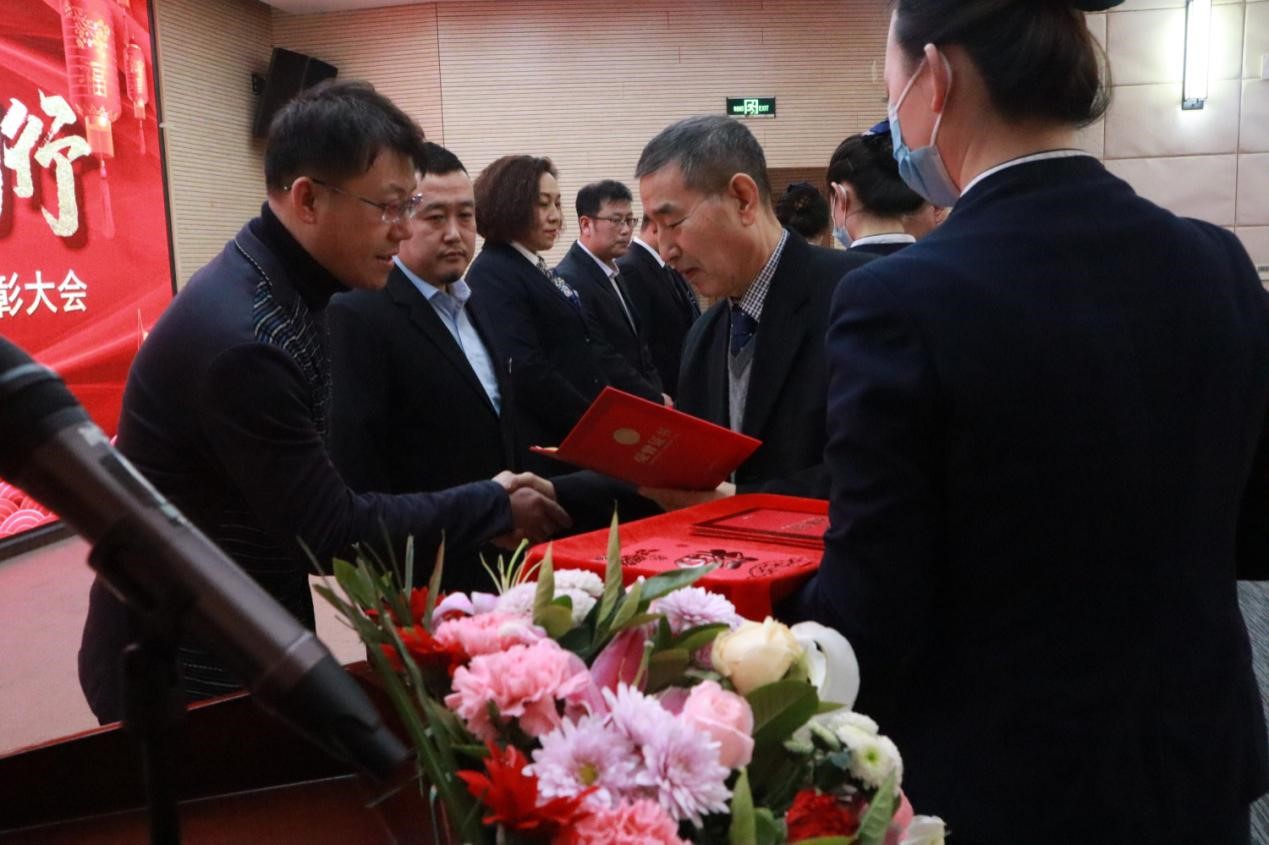 正業(yè)地產(chǎn)事業(yè)部丨乘風破浪 夢想同行  2020年度表彰大會圓滿成功！(圖5)