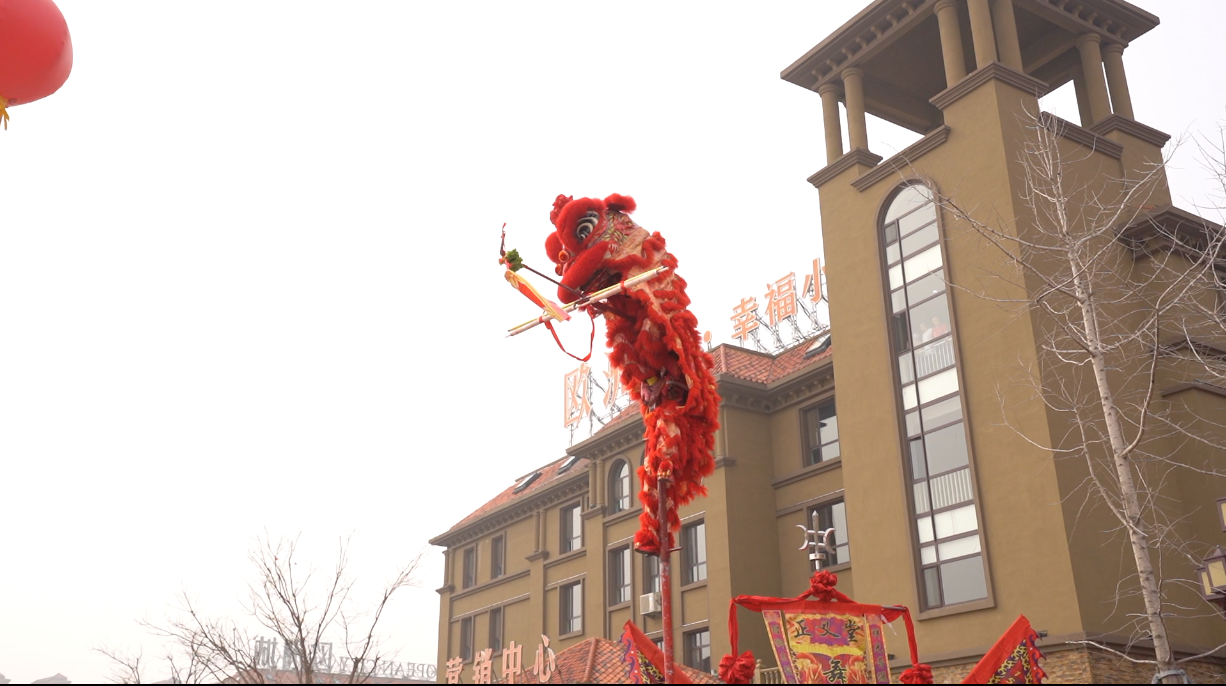 龍?zhí)ь^賞舞獅，二月二齊聚歐洲城·幸福小鎮(zhèn)(圖3)