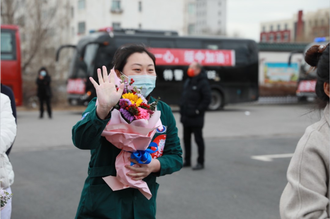 春暖花開，英雄歸來！葫蘆島市第二人民醫(yī)院支援綏中醫(yī)療隊凱旋而歸~(圖9)