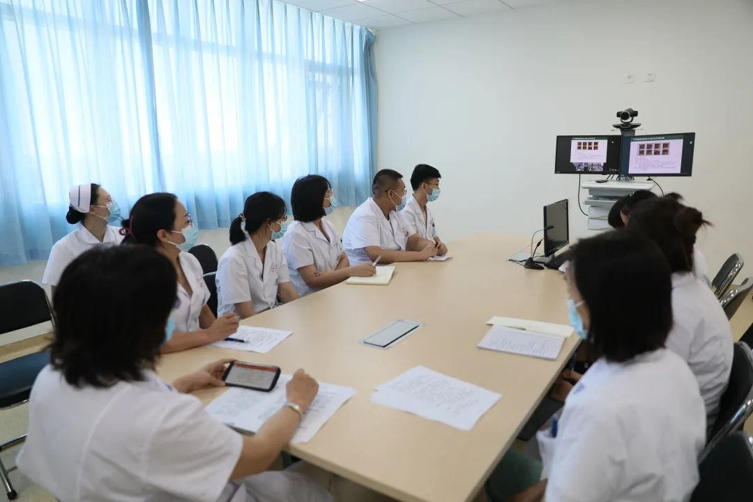全省首家！中國醫(yī)科大學(xué)附屬第一醫(yī)院專家來“查房”，家門口享國內(nèi)優(yōu)質(zhì)醫(yī)療資源！(圖4)